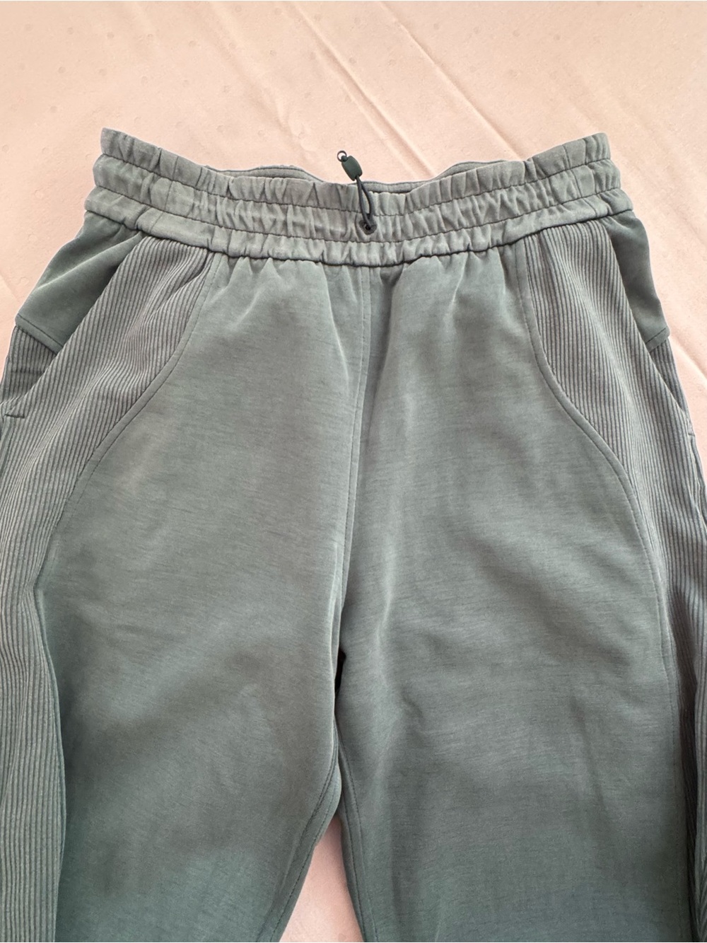 lululemon athletica Brushed Softstreme Jogger Green Jasper 4 - Picture 6 of 6
